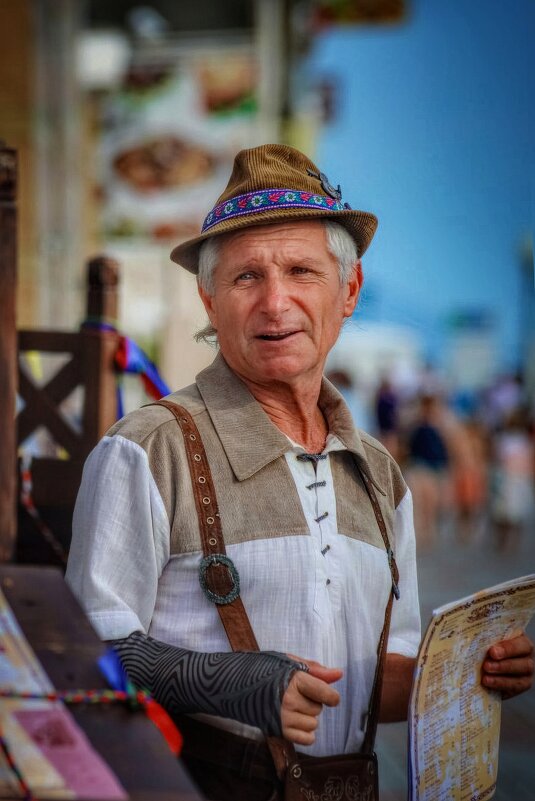 Заходите, гости дорогие, в паб. - Татьяна Бравая