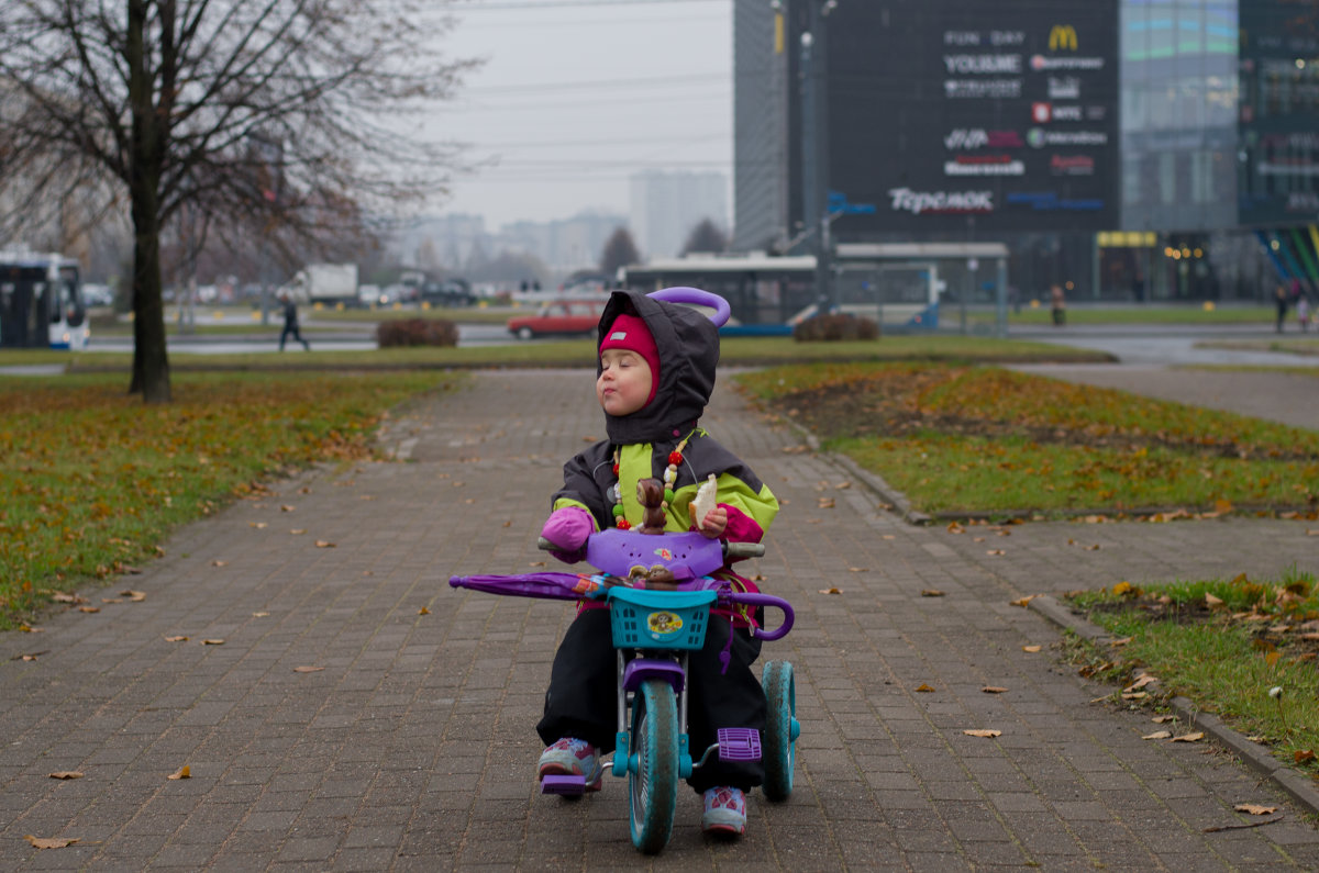 Маруся, хлеб и ветер))) - Александр 