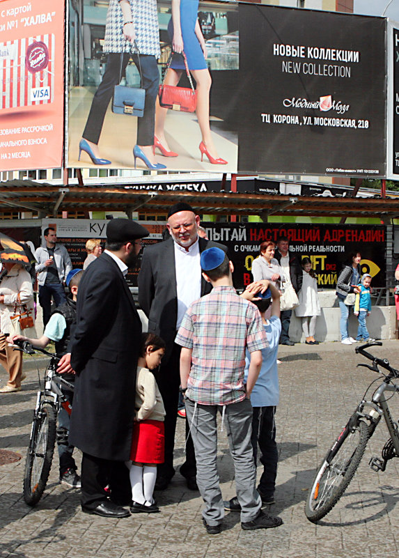 на улице - виктор омельчук