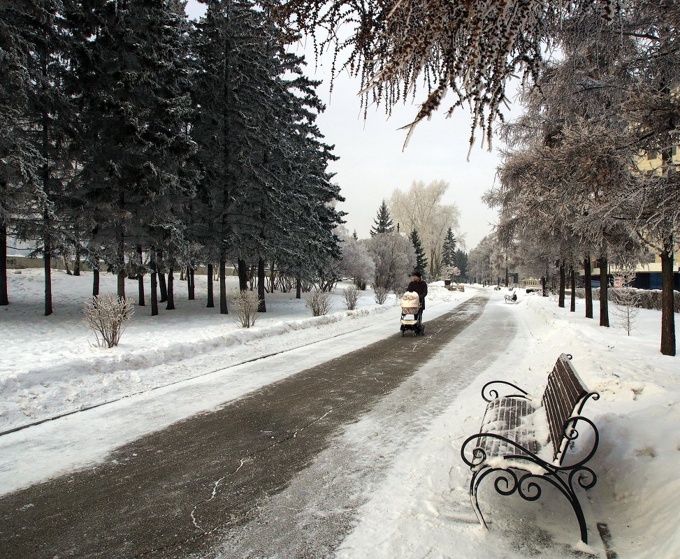 На прогулке с малышом... - Александр Попов На прогулке с малышом... - Александр Попов