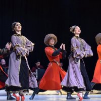 Проживание эмоций в танце :: Мариша Тим