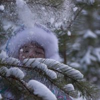 в лесу :: Мария Сабирова