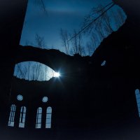 Ночь в заброшенном храме. :: Александр Крылов Ночь в заброшенном храме. :: Александр Крылов