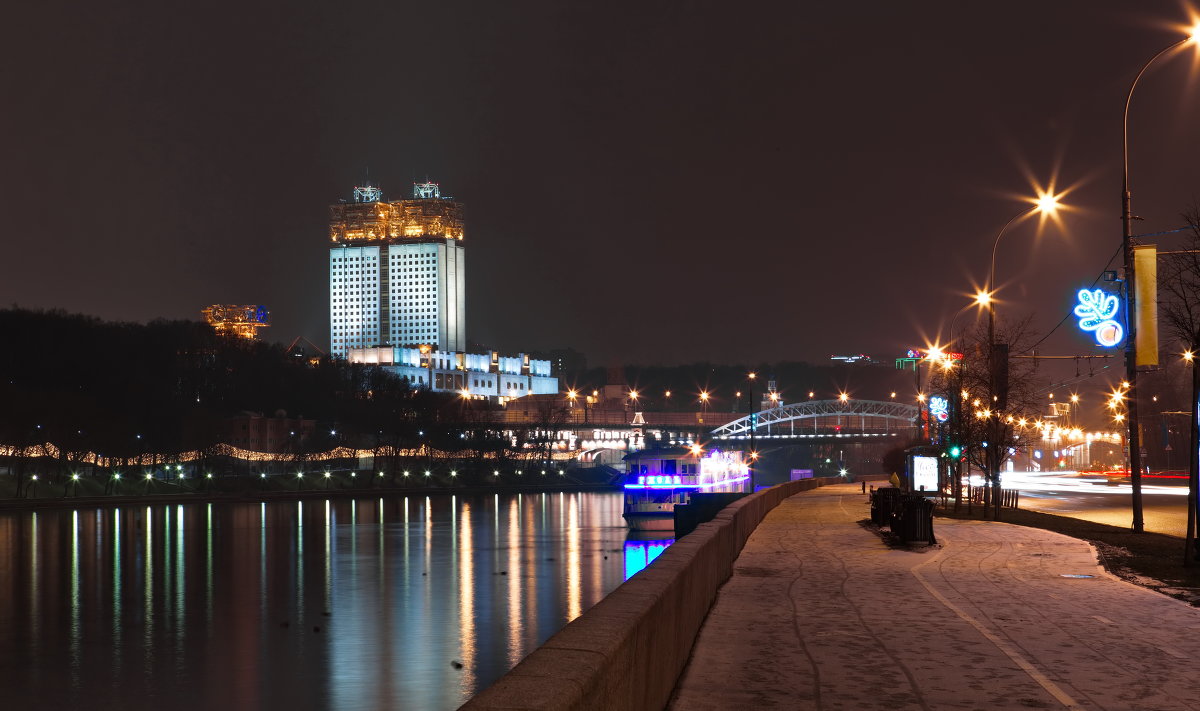 моя столица.ночная москва(набережная москвы реки) - юрий макаров