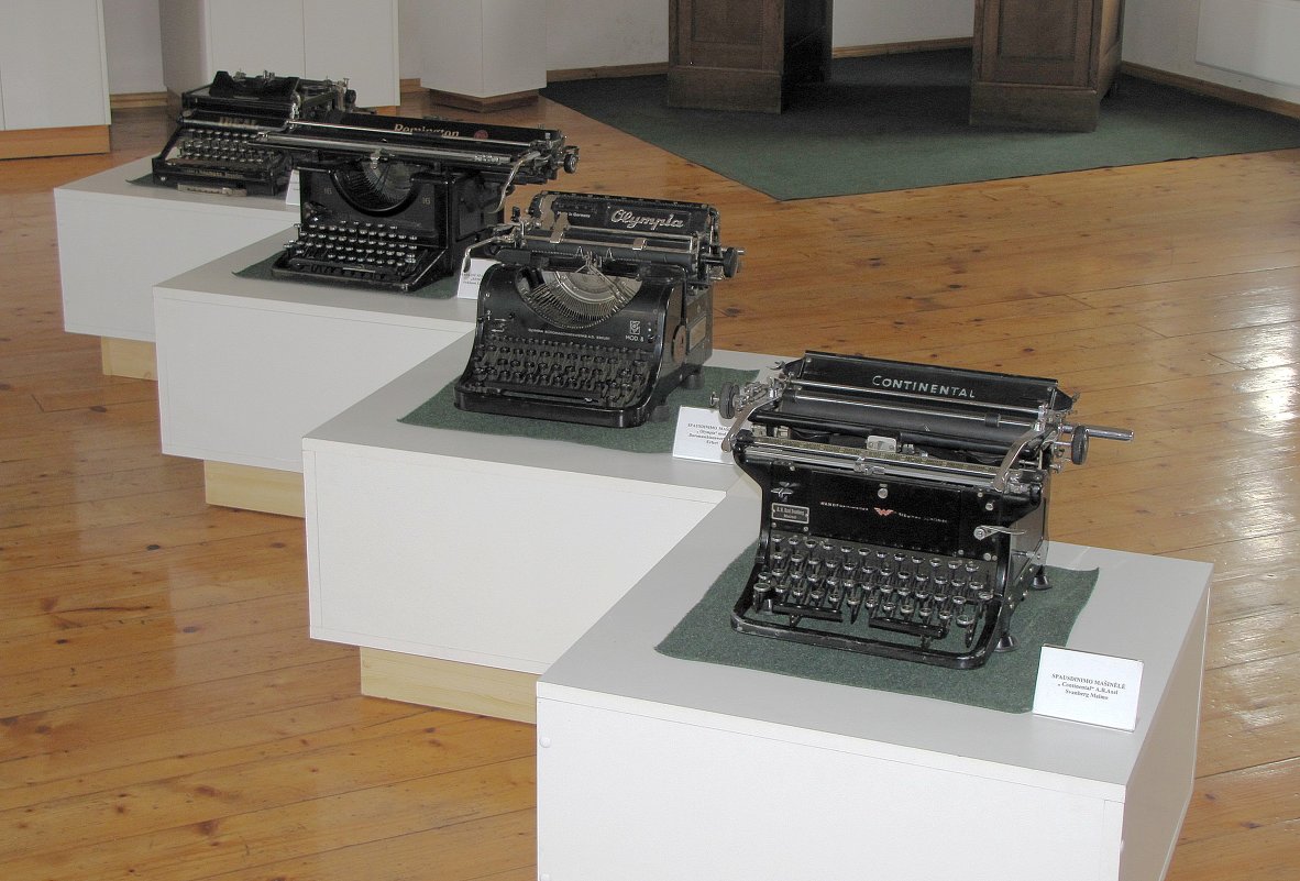 И они помогли появиться компьютеру... - Людмила Жданова И они помогли появиться компьютеру... - Людмила Жданова