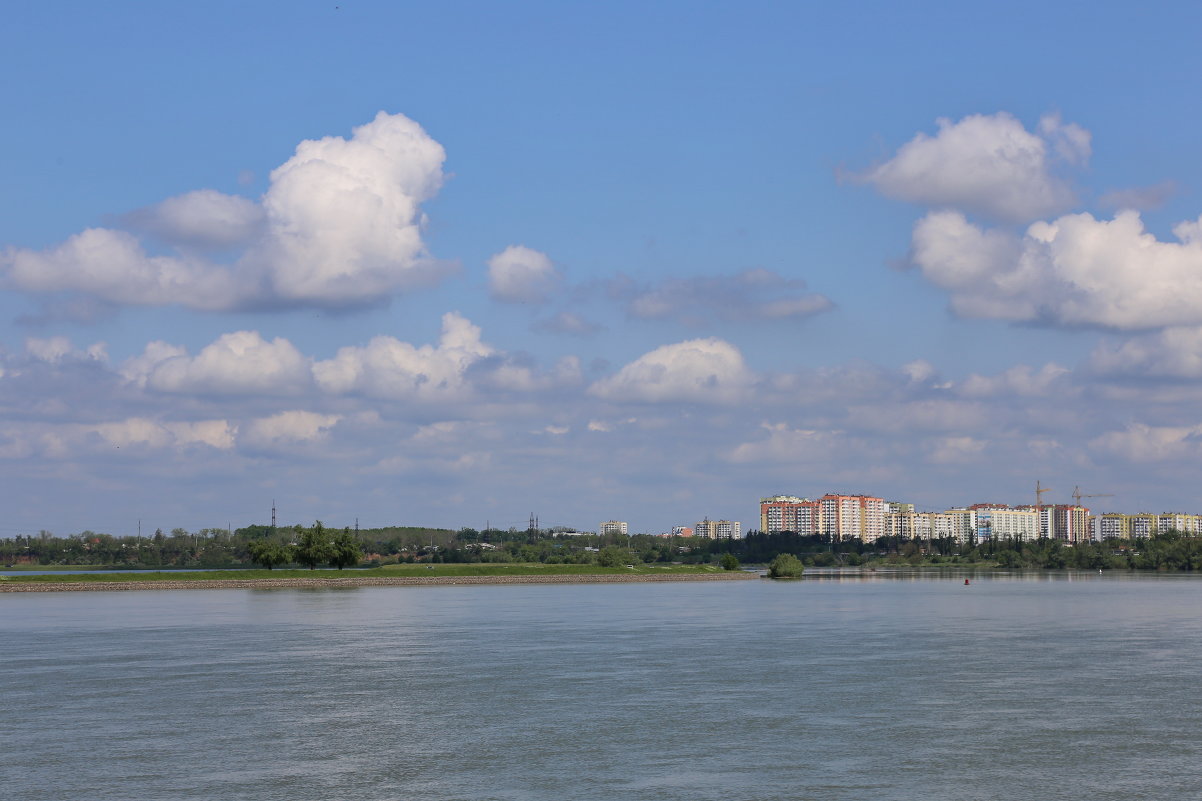 Город, река и облака - Нина Сигаева