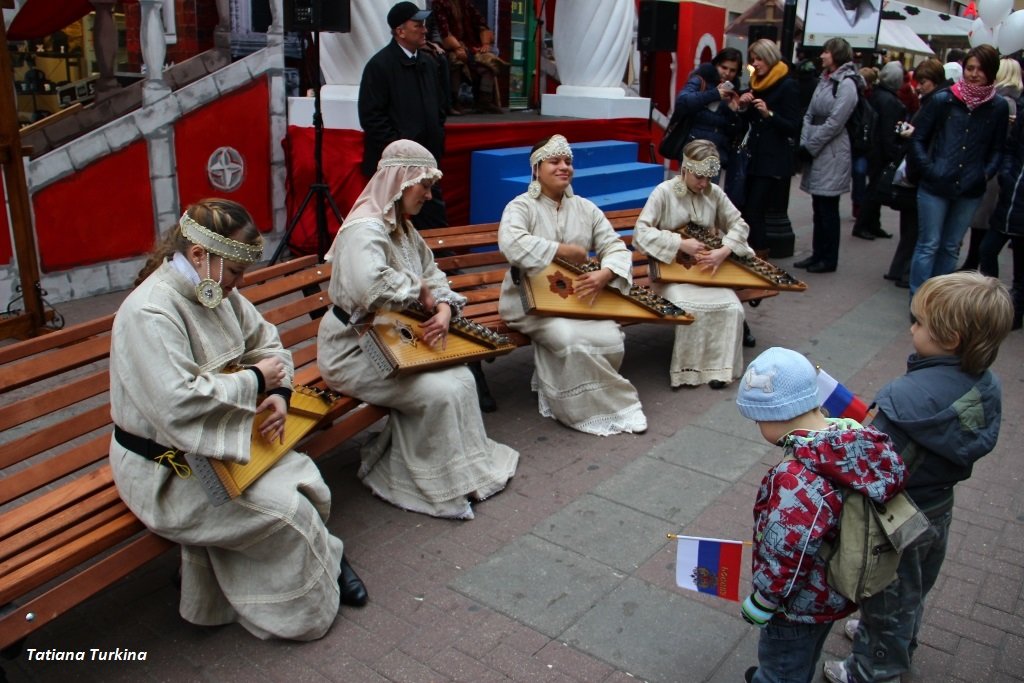 Русские гусли на Арбате - Татьяна Туркина