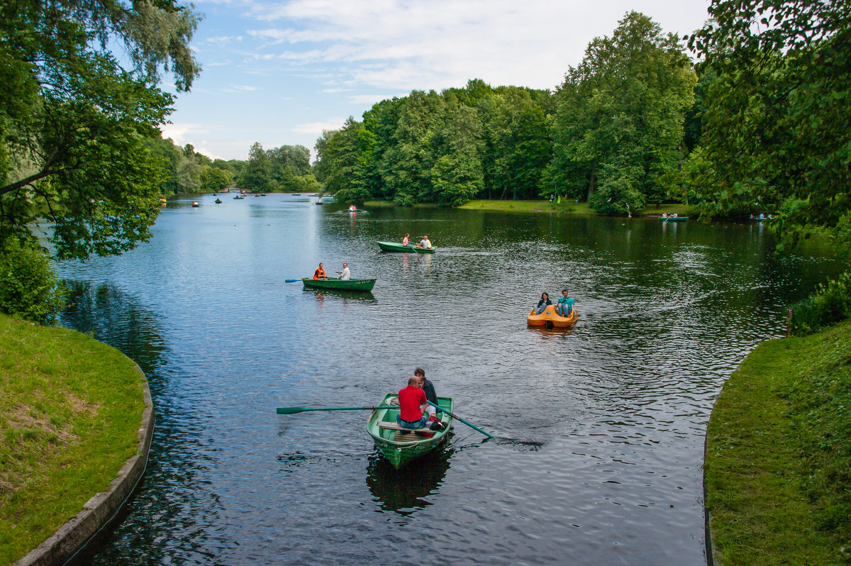 мы на лодочках  катались - Vasiliy V. Rechevskiy