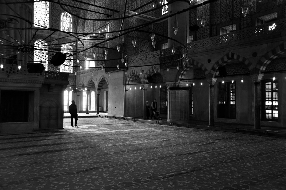 Мечеть - Юлия Халаим Мечеть - Юлия Халаим