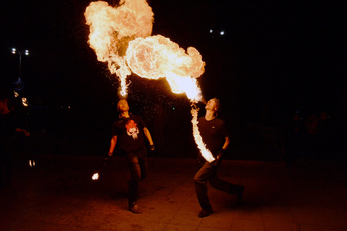 Fireshow - Александр Иванчиков-Немировский