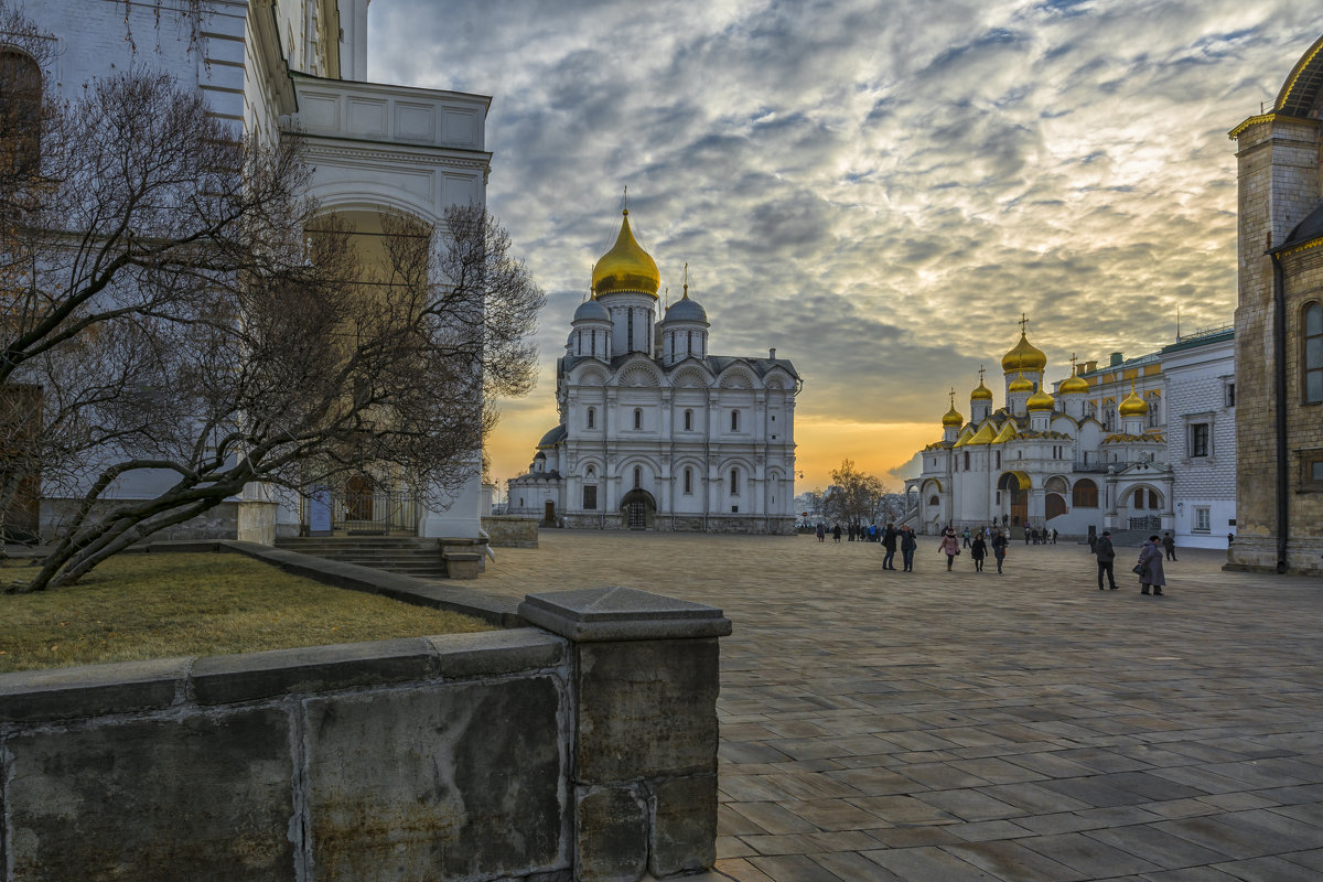 В Кремле - Юрий Митенёв