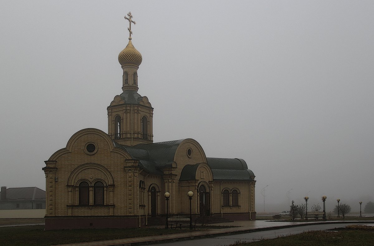 Приходский дом.Георгиевская церковь. - - AVD -