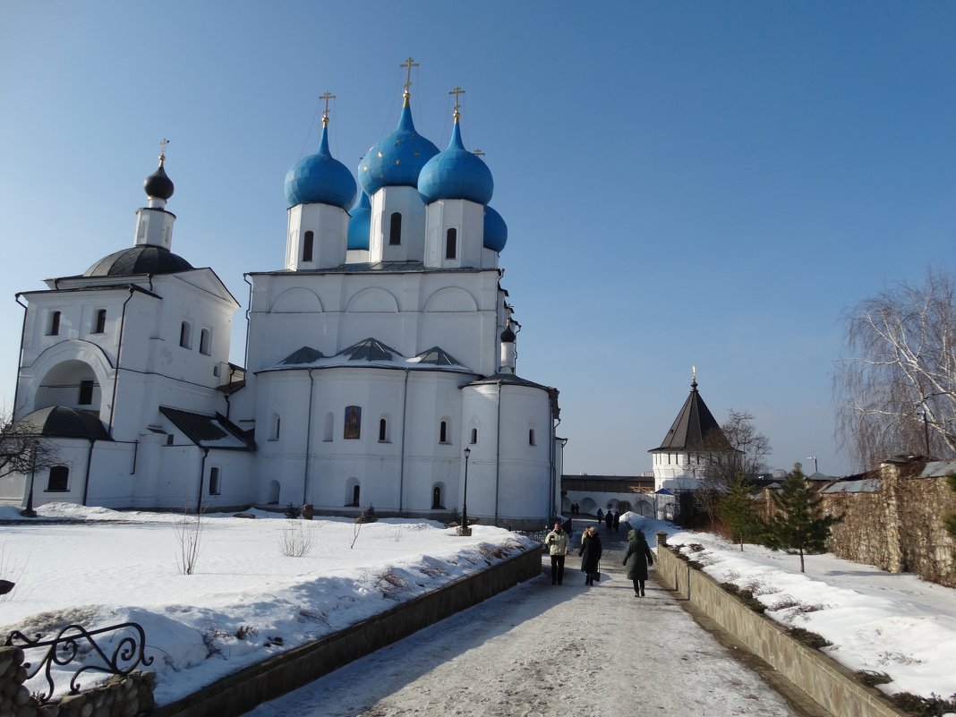 По дорожкам монастыря - Светлана Лысенко