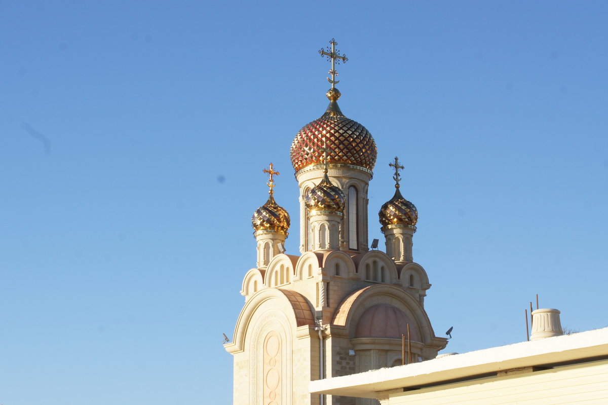 Золотые купола - Виктория Попова Золотые купола - Виктория Попова