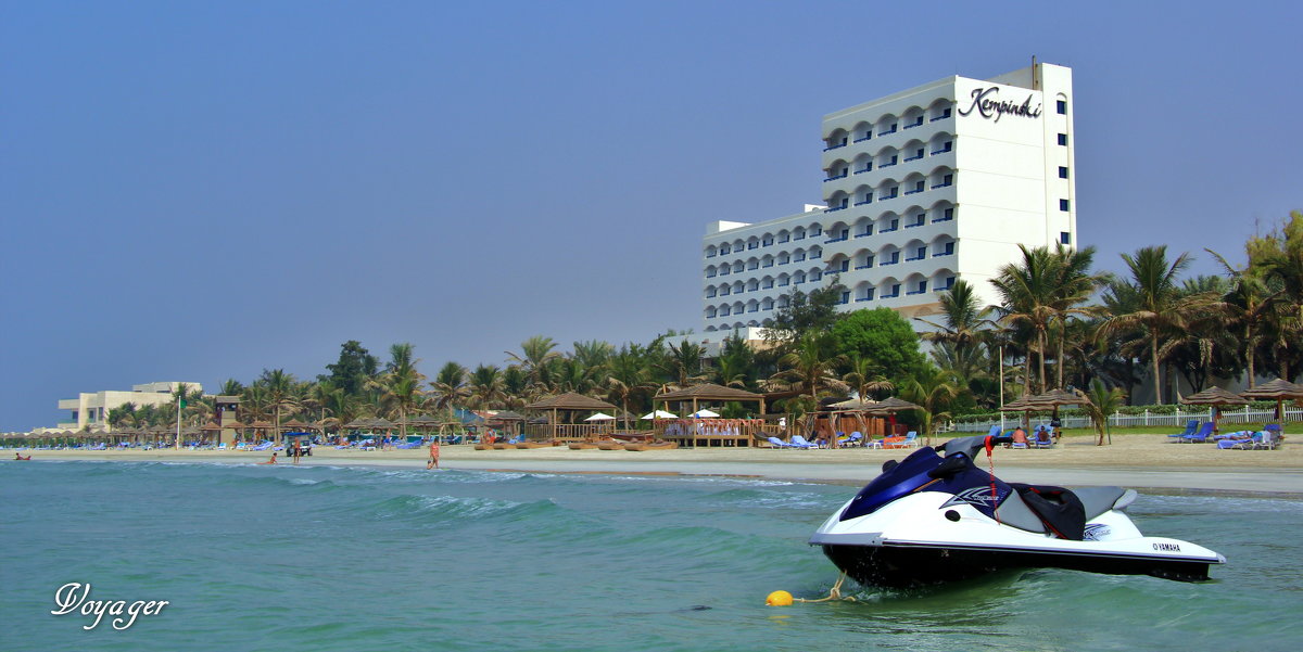 * - Voyager . * - Voyager .