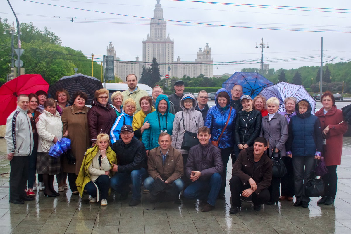 Москва нас встретила дождём! - Алексей Цветков Москва нас встретила дождём! - Алексей Цветков