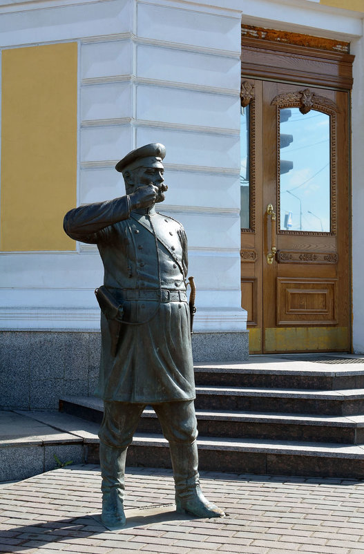 Бравый  городовой - Геннадий Супрун