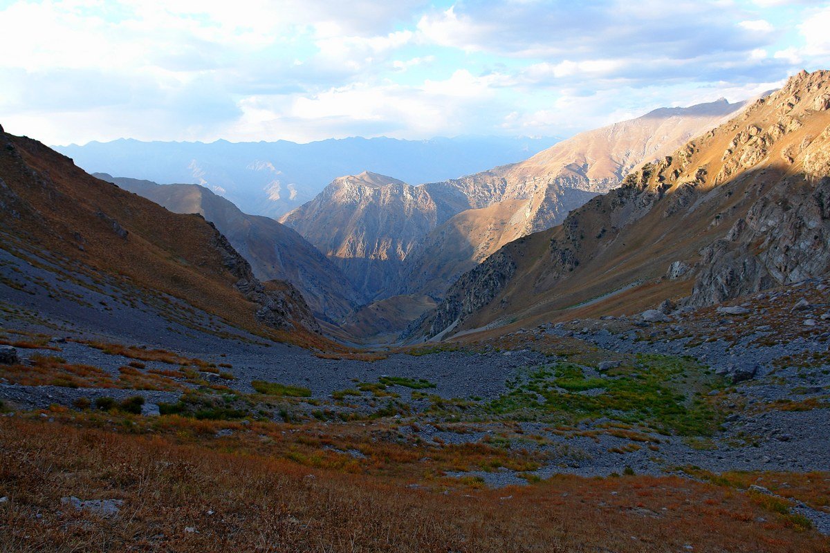 ДОЛИНА ИСПАЯ, ВЕЧЕРЕЛО. - Виктор Осипчук ДОЛИНА ИСПАЯ, ВЕЧЕРЕЛО. - Виктор Осипчук