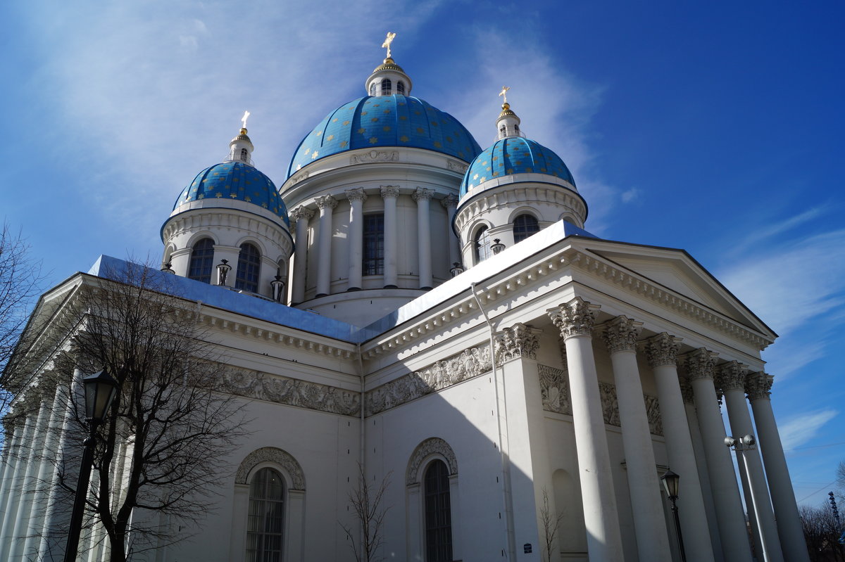 И в небе голубом  пытались растворится купала.Троицкий собор. - Серж Поветкин