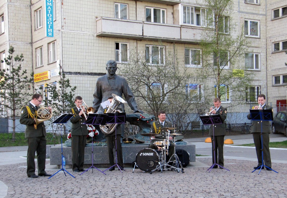 Военный оркестр - Вера Щукина