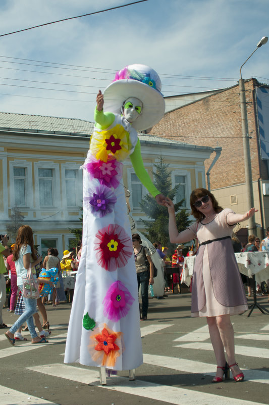 День города - Владимир Шустов