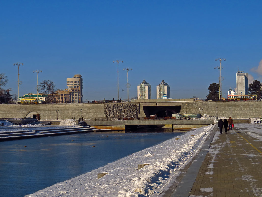 --- - Александр Смирнов