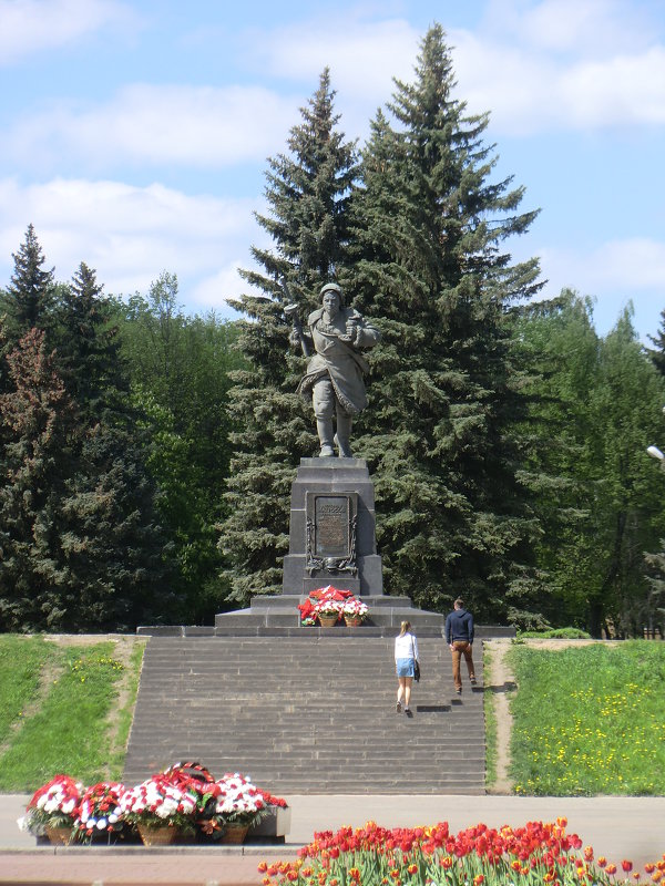 Великие Луки. Памятник Александру Матросову. Май 2016... - Владимир Павлов