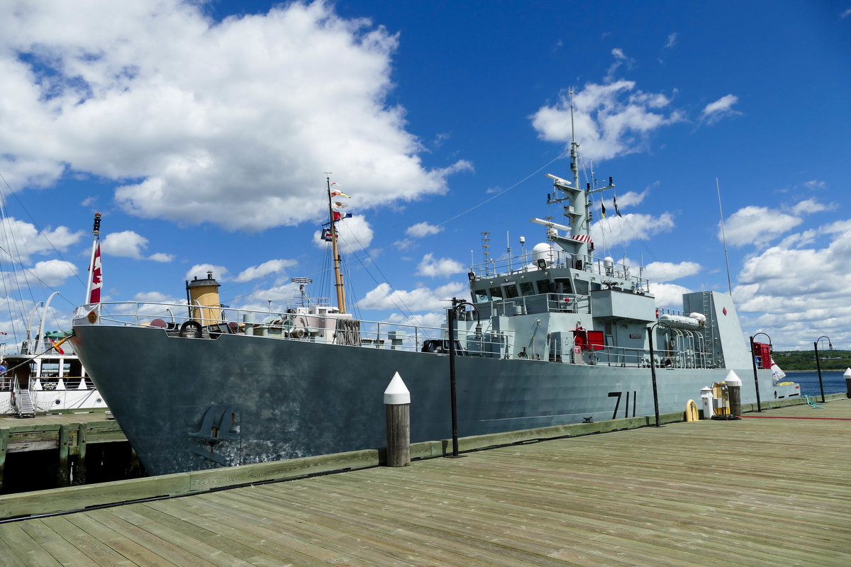 Исторический военный корабль HMCS Sackville - Юрий Поляков