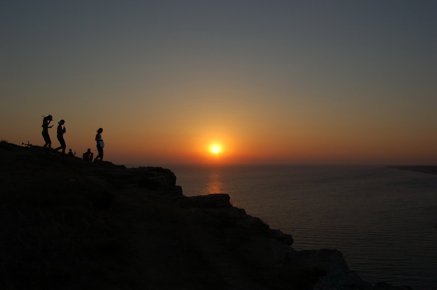 Бегом... Прощаться с морем... - Инга Мысловская