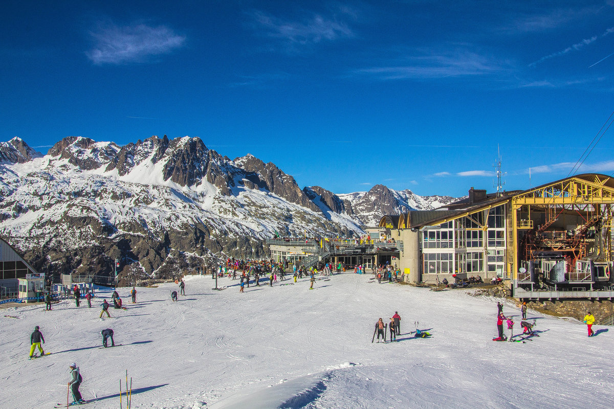 /// - Евгений Леоненко