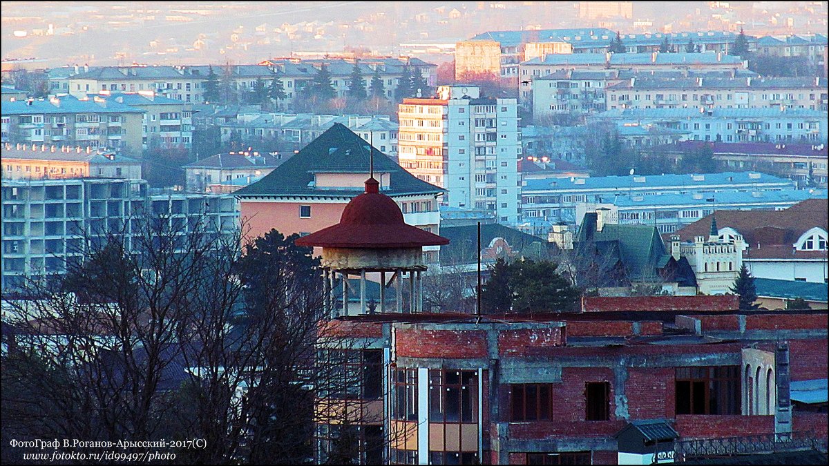 КИСЛОВОДСК.  ДНИ ПОЗДНЕЙ ОСЕНИ... - Валерий Викторович РОГАНОВ-АРЫССКИЙ