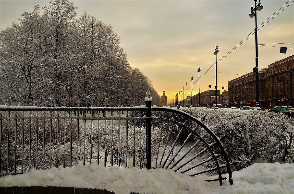 Где-то в Санкт-Петербурге... - Sergey Gordoff Где-то в Санкт-Петербурге... - Sergey Gordoff