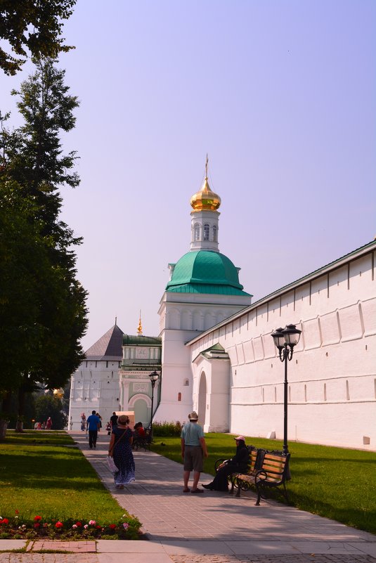 Монастыри Сергиева Посада - Светлана Ларионова