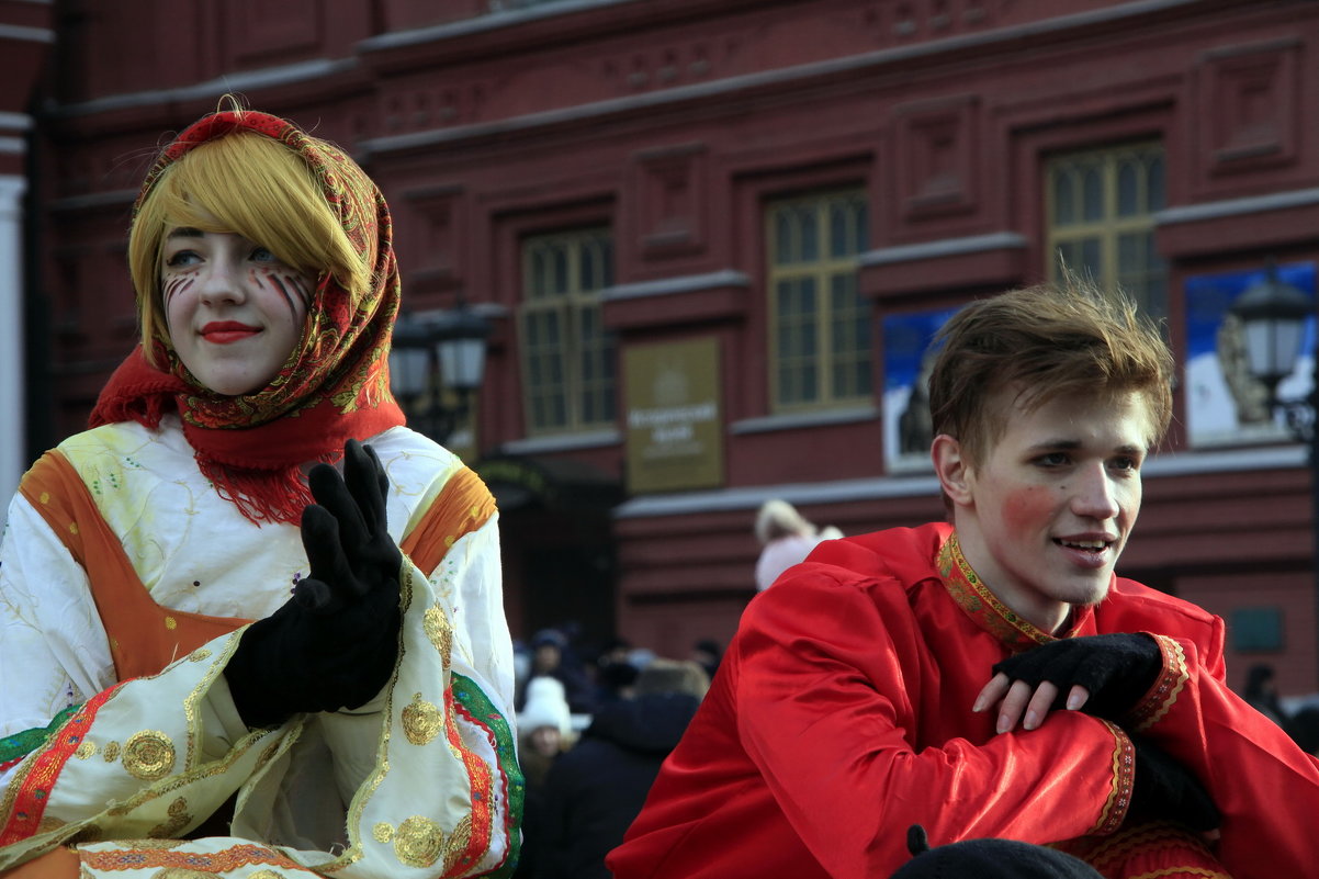 Праздник в городе. - Владимир однакО... 