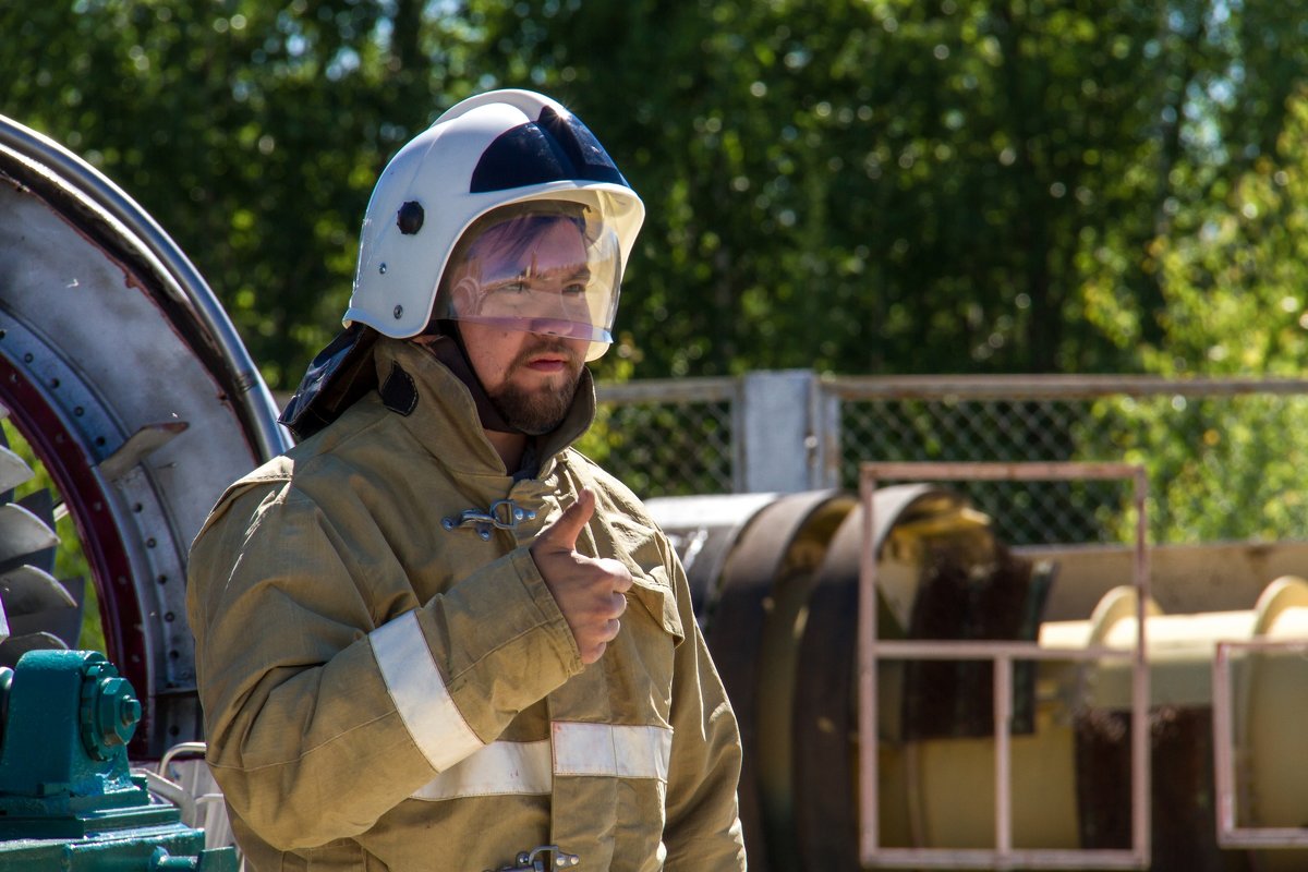 "Лайк!" от пожарного - Дмитрий Сиялов "Лайк!" от пожарного - Дмитрий Сиялов