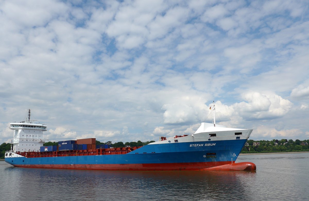 Hamburg. STEFAN SIBUM - Nina Yudicheva