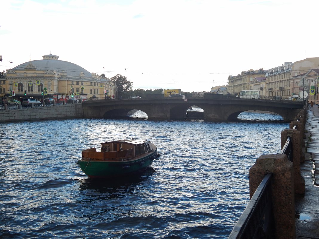 Санкт-Петербург. Фонтанка и здание цирка. - Лариса (Phinikia) Двойникова