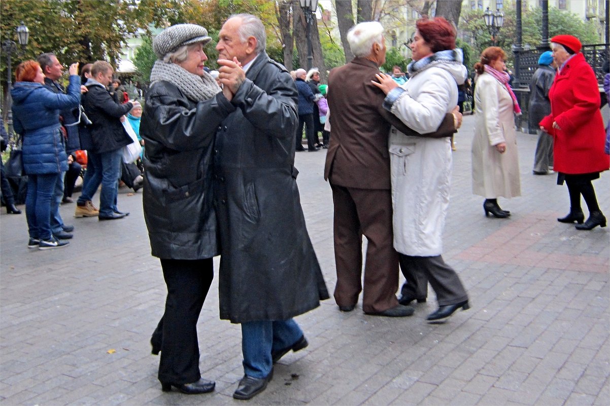 Осенний вальс - Людмила 