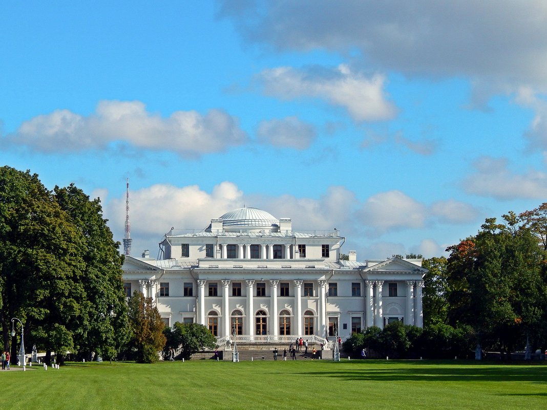 В ЦПКиО. - Виктор Егорович