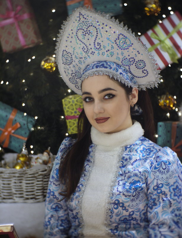 В ГУМе. - Саша Бабаев В ГУМе. - Саша Бабаев