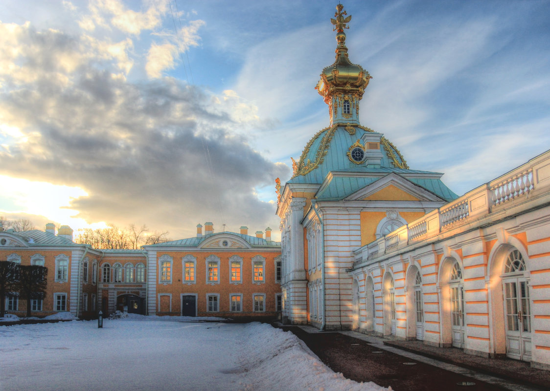 В Петергофе - Сергей Григорьев