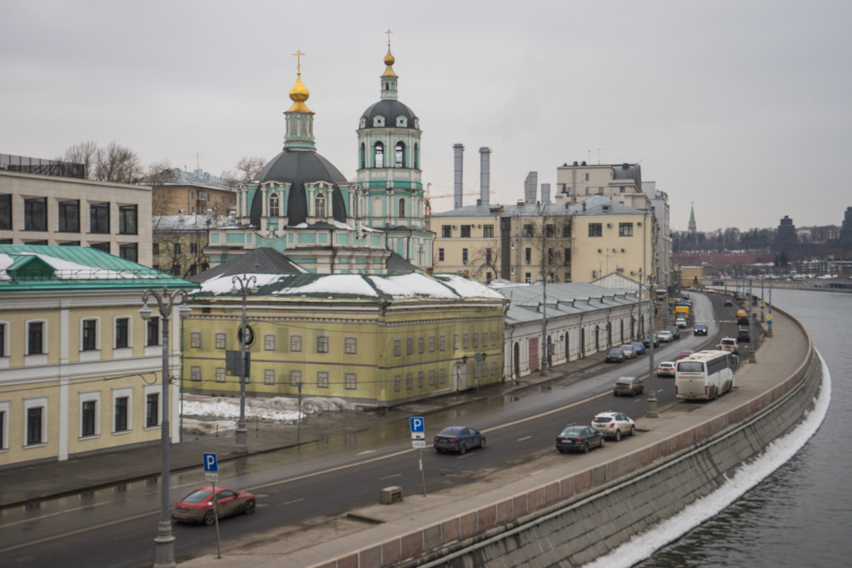 Изгиб Раушской набережной. Москва. - Галина Бехметьева