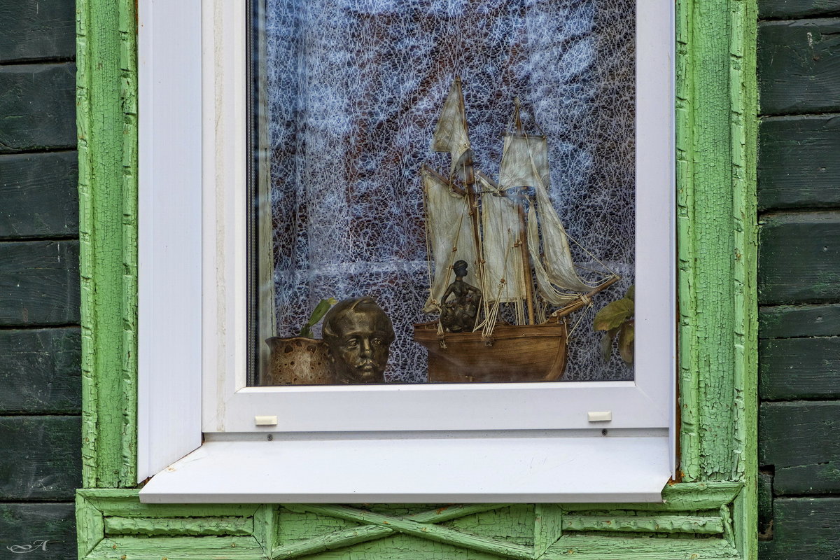 Белеет парус одинокой В тумане моря голубом!.. - Анатолий. Chesnavik. Белеет парус одинокой В тумане моря голубом!.. - Анатолий. Chesnavik.