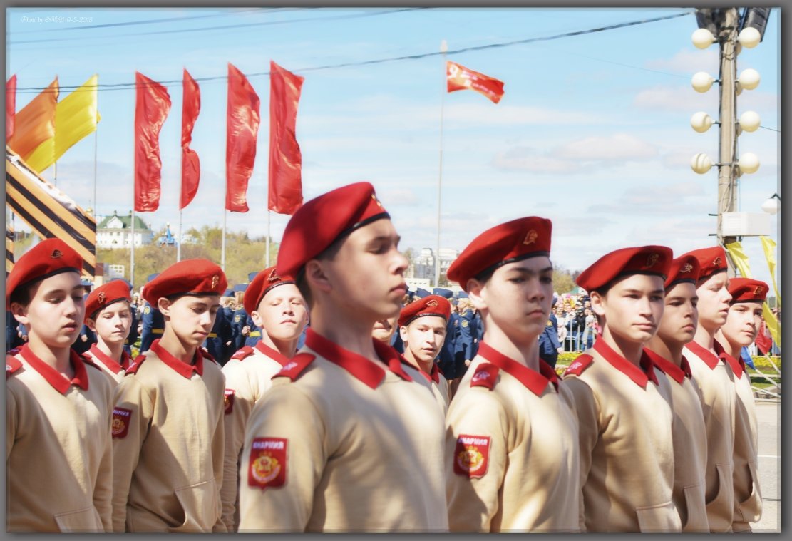 ПАРАД В ЧЕСТЬ ДНЯ ПОБЕДЫ И ПРОХОЖДЕНИЕ БЕССМЕРТНОГО ПОЛКА В ЧЕБОКСАРАХ ! - Юрий Ефимов