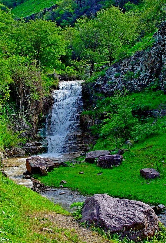 ВОДОПАД. - Виктор Осипчук