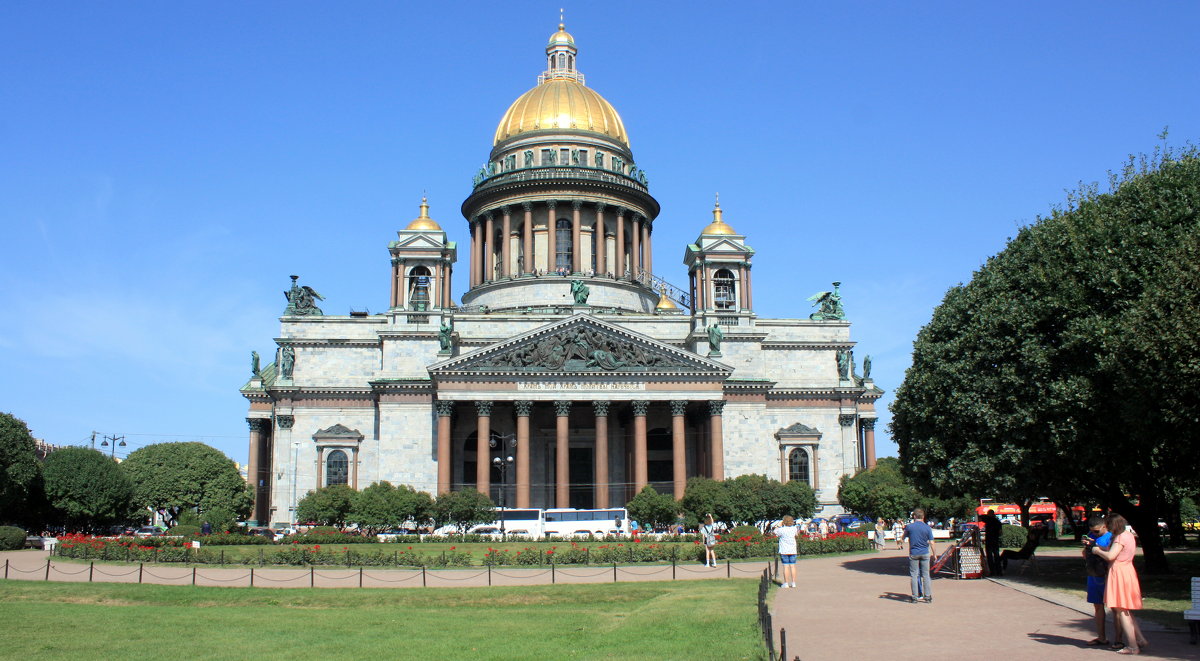 САНКТ-ПЕТЕРБУРГ, АВГУСТ - Николай Гренков