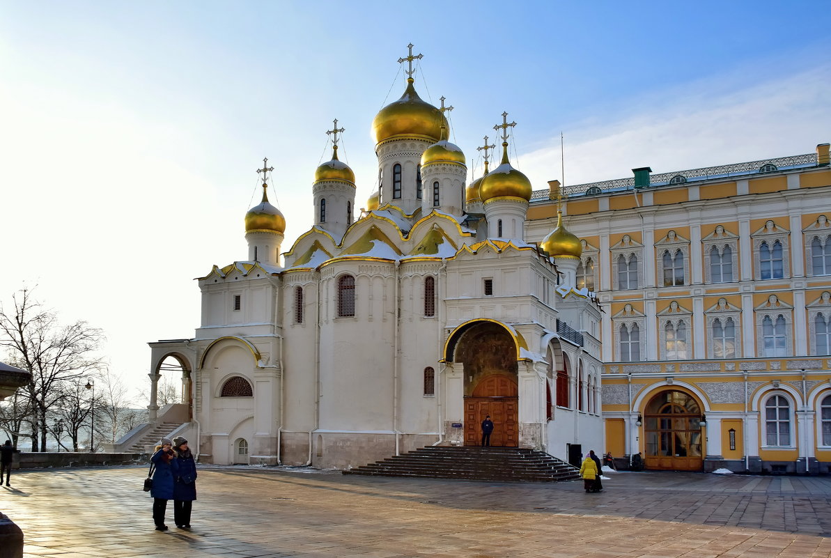 На Соборной Площади Московского Кремля - Olcen Len