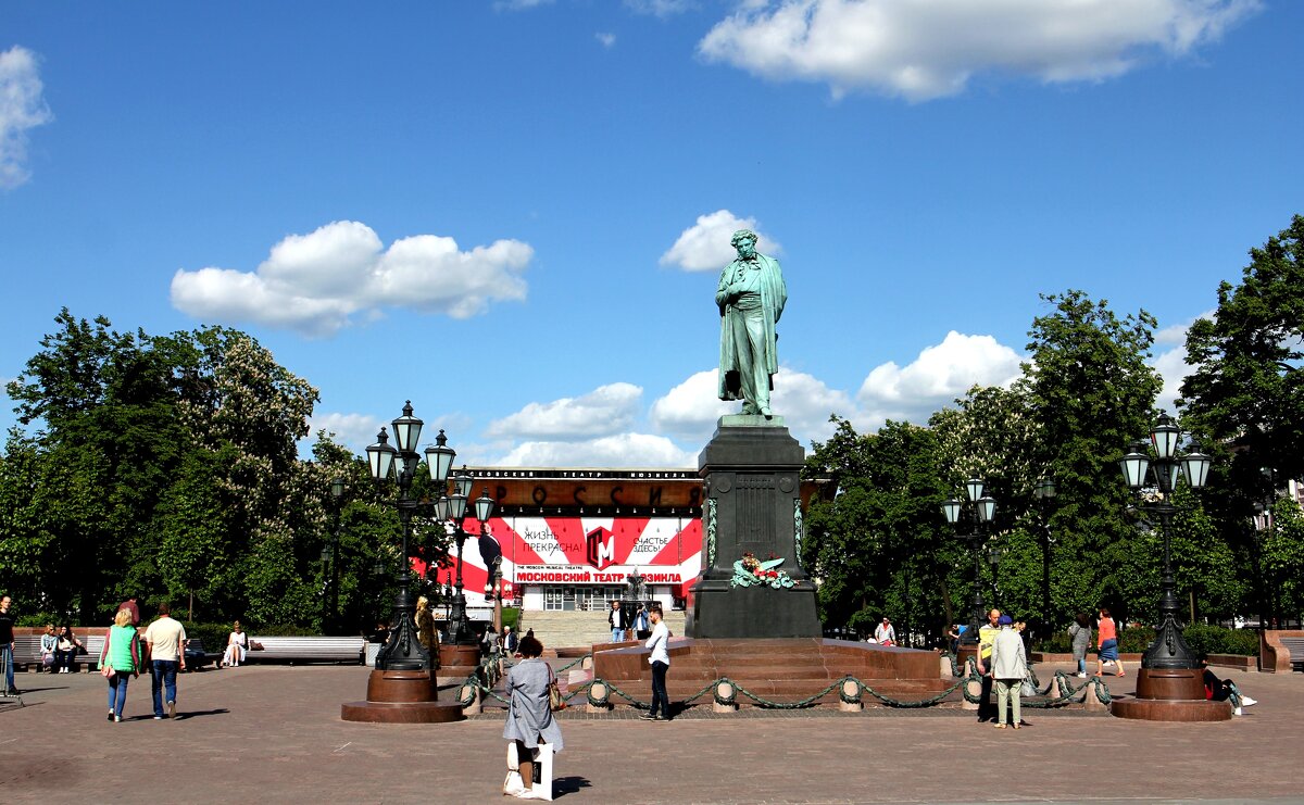 Пушкинская площадь в Москве - Валерий 