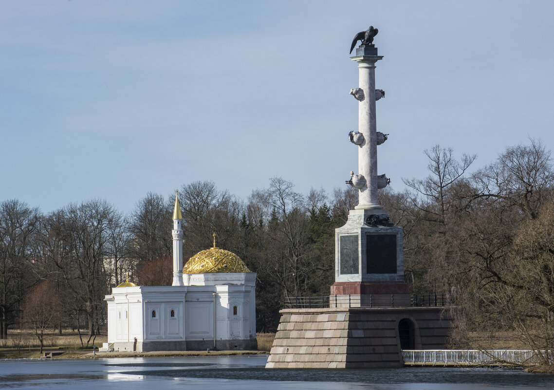 Чесменская колонна и Турецкая баня - Александр Петров