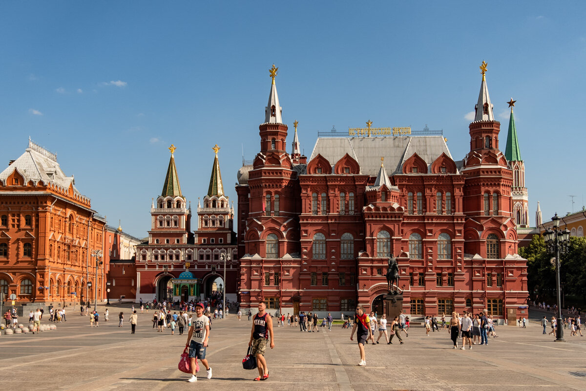 Москва. Манежная площадь. Исторический музей. - Надежда Лаптева Москва. Манежная площадь. Исторический музей. - Надежда Лаптева